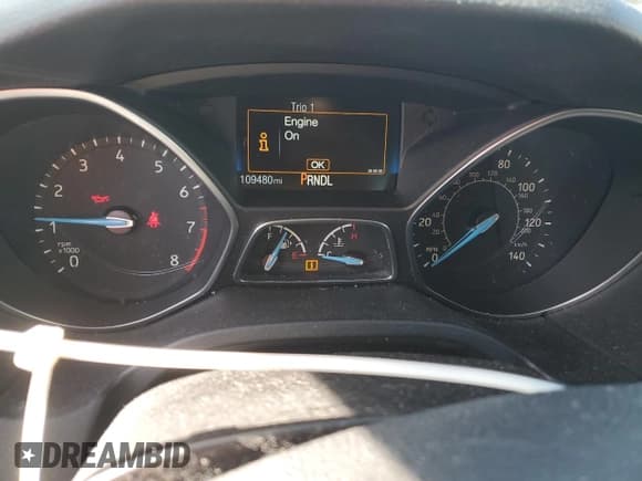 ✅ 2017 Ford Focus S • VIN: 1FADP3E26HL323770 • Lot: 92433465. Wystawiony na Copart z przebiegiem 109 480 mil. Bezpłatny archiwum sprzedaży aukcyjnych z USA i szczegółowy raport historii pojazdu na DreamBid. Zdjęcie 9.