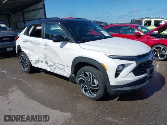 2025 Chevrolet TrailBlazer RS с VIN KL79MUSL3SB005207, выставлен на аукционе IAAI как лот 42678474 с пробегом 3 059 миль миль и . История ставок и продаж доступна на DreamBid. Изображение 1.