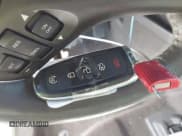 ✅ 2013 Lincoln MKS • VIN: 1LNHL9DK0DG614372 • Lot: 43568649. Wystawiony na IAAI z przebiegiem 69 199 mil. Bezpłatny archiwum sprzedaży aukcyjnych z USA i szczegółowy raport historii pojazdu na DreamBid. Zdjęcie 11.