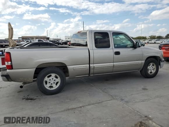 ✅ 2000 Chevrolet Silverado 1500 LS • VIN: 2GCEC19TXY1128164 • Лот: 78473574. Опубликован ранее на Copart с пробегом 965 987 миль. Бесплатный доступ к архиву аукционных продаж из США и подробный отчёт об истории автомобиля на DreamBid. Изображение 3.
