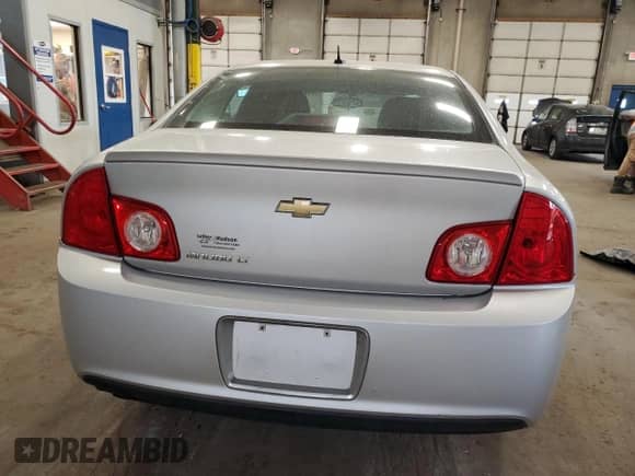 ✅ 2011 Chevrolet Malibu 1LT • VIN: 1G1ZC5E19BF368120 • Lot: 71110184. Listed on Copart with 130,885 mi. Free auction sales archive from the USA and detailed vehicle history report at DreamBid. Image 6.