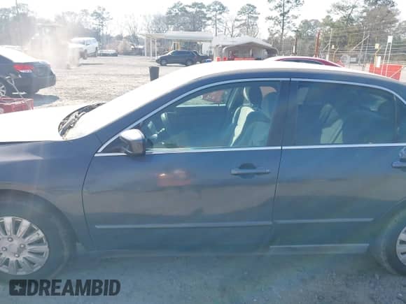 2005 Honda Accord LX с VIN 1HGCM55485A111456, выставлен на аукционе IAAI как лот 41687249 с пробегом 315 176 миль миль и . История ставок и продаж доступна на DreamBid. Изображение 14.