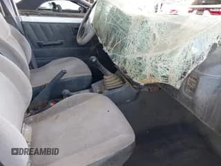 ✅ 1998 Suzuki Sidekick JX • VIN: 2S3TD03V2W6405982 • Лот: 43076345. Опубликован ранее на IAAI с пробегом 152 652 миль. Бесплатный доступ к архиву аукционных продаж из США и подробный отчёт об истории автомобиля на DreamBid. Изображение 5.