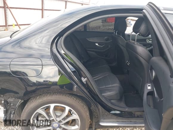 ✅ 2017 Mercedes-Benz C 300 • VIN: 55SWF4KB2HU201005 • Lot: 43624411. Listed on IAAI with 48,598 mi. Free auction sales archive from the USA and detailed vehicle history report at DreamBid. Image 8.