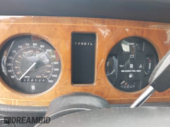 ✅ 1991 Rolls-Royce Silver Spur • VIN: SCAZN02D7MCX36180 • Lot: 42890774. Wystawiony na IAAI z przebiegiem 179 106 mil. Bezpłatny archiwum sprzedaży aukcyjnych z USA i szczegółowy raport historii pojazdu na DreamBid. Zdjęcie 7.