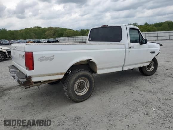 ✅ 1994 Ford F-250 • VIN: 1FTHF26HXRNA37728 • Lot: 52333545. Listed on Copart with 204,609 mi. Free auction sales archive from the USA and detailed vehicle history report at DreamBid. Image 3.
