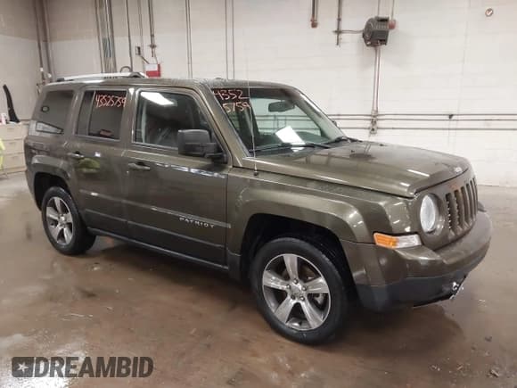 ✅ 2016 Jeep Patriot High Altitude • VIN: 1C4NJRFB1GD557776 • Lot: 43525759. Wystawiony na IAAI z przebiegiem 102 764 mil. Bezpłatny archiwum sprzedaży aukcyjnych z USA i szczegółowy raport historii pojazdu na DreamBid. Zdjęcie 1.
