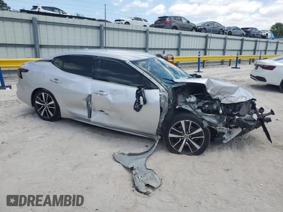 ✅ 2022 Nissan Maxima SV • VIN: 1N4AA6CVXNC503803 • Lot: 57874325. Listed on Copart with 51,426 mi. Free auction sales archive from the USA and detailed vehicle history report at DreamBid. Image 4.