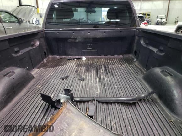 ✅ 2010 Chevrolet Silverado 1500 LT • VIN: 1GCPKSEA8AZ219985 • Лот: 39461714. Опубликован ранее на Copart с пробегом 194 219 миль. Бесплатный доступ к архиву аукционных продаж из США и подробный отчёт об истории автомобиля на DreamBid. Изображение 10.