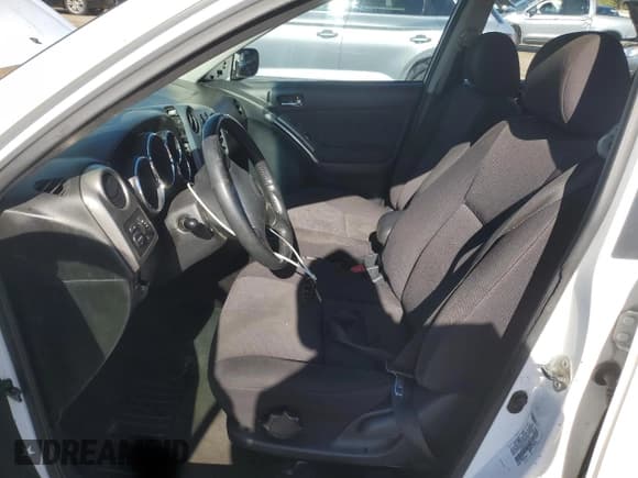 ✅ 2004 Toyota Matrix XR • VIN: 2T1KR32E74C175740 • Lot: 85344715. Wystawiony na Copart z przebiegiem 151 817 mil. Bezpłatny archiwum sprzedaży aukcyjnych z USA i szczegółowy raport historii pojazdu na DreamBid. Zdjęcie 7.