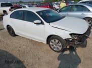 ✅ 2014 Volkswagen Jetta SE • VIN: 3VWD17AJ2EM415210 • Lot: 42432790. Wystawiony na IAAI z przebiegiem 214 118 mil. Bezpłatny archiwum sprzedaży aukcyjnych z USA i szczegółowy raport historii pojazdu na DreamBid. Zdjęcie 1.