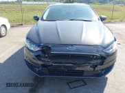 ✅ 2017 Ford Fusion SE • VIN: 3FA6P0H72HR370360 • Lot: 43244810. Wystawiony na IAAI z przebiegiem 91 376 mil. Bezpłatny archiwum sprzedaży aukcyjnych z USA i szczegółowy raport historii pojazdu na DreamBid. Zdjęcie 6.