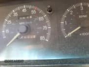 ✅ 1988 Ford F-150 • VIN: 1FTDF15Y4JPA42278 • Lot: 63690575. Wystawiony na Copart z przebiegiem 69 522 mil. Bezpłatny archiwum sprzedaży aukcyjnych z USA i szczegółowy raport historii pojazdu na DreamBid. Zdjęcie 9.