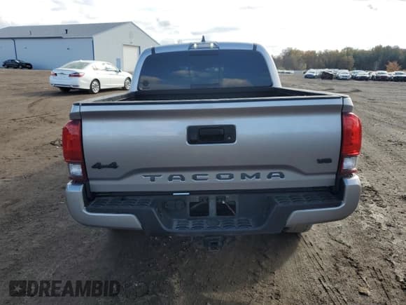 ✅ 2021 Toyota Tacoma TRD Off Road • VIN: 3TMCZ5ANXMM384107 • Lot: 90570765. Listed on Copart with 102,598 mi. Free auction sales archive from the USA and detailed vehicle history report at DreamBid. Image 6.