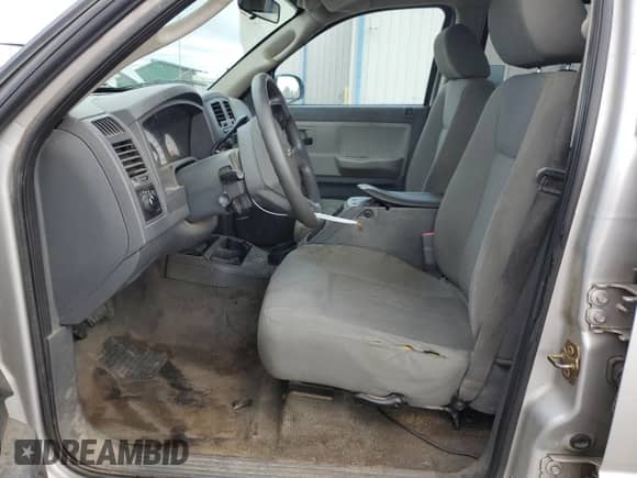 2006 Dodge Dakota ST z VIN 1D7HE28K76S641283, wystawiony jako Copart lot #78939474 z przebiegiem 229 561 mil mil oraz Szkoda całkowita • Salvage title. Historia ofert i sprzedaży dostępna na DreamBid. Obrazek 7.