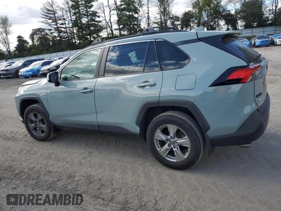 ✅ 2022 Toyota RAV4 XLE • VIN: 2T3P1RFV9NW299848 • Lot: 86168255. Wystawiony na Copart z przebiegiem 84 782 mil. Bezpłatny archiwum sprzedaży aukcyjnych z USA i szczegółowy raport historii pojazdu na DreamBid. Zdjęcie 2.