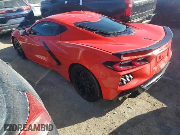 2023 Chevrolet Corvette 1LT z VIN 1G1YA2D4XP5114831, wystawiony jako Copart lot #76606204 z przebiegiem 2 358 mil mil oraz Nie do naprawy • Non repairable. Historia ofert i sprzedaży dostępna na DreamBid. Obrazek 2.