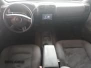 ✅ 2005 Chevrolet Colorado 1SC LS Z85 • VIN: 1GCCS136458198281 • Lot: 87018725. Wystawiony na Copart z przebiegiem 172 055 mil. Bezpłatny archiwum sprzedaży aukcyjnych z USA i szczegółowy raport historii pojazdu na DreamBid. Zdjęcie 8.