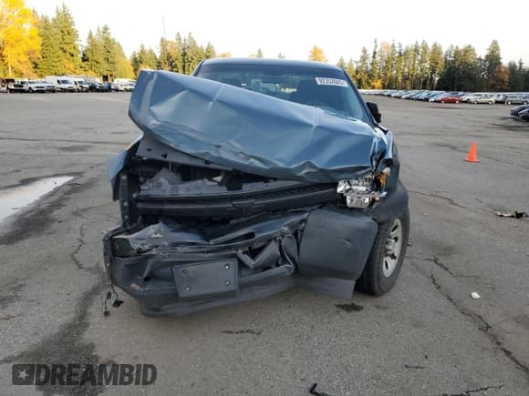 ✅ 2011 Chevrolet Silverado 1500 Work Truck • VIN: 1GCRCPEX7BZ238200 • Lot: 92352665. Wystawiony na Copart z przebiegiem 234 485 mil. Bezpłatny archiwum sprzedaży aukcyjnych z USA i szczegółowy raport historii pojazdu na DreamBid. Zdjęcie 5.