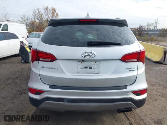✅ 2017 Hyundai Santa Fe 2.4L • VIN: 5XYZUDLB2HG409316 • Лот: 43635496. Опубликован ранее на IAAI с пробегом 122 173 миль. Бесплатный доступ к архиву аукционных продаж из США и подробный отчёт об истории автомобиля на DreamBid. Изображение 16.