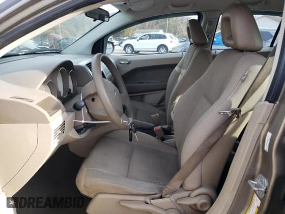 ✅ 2008 Dodge Caliber SXT • VIN: 1B3HB48B58D577171 • Лот: 81793554. Опубликован ранее на Copart с пробегом 227 318 миль. Бесплатный доступ к архиву аукционных продаж из США и подробный отчёт об истории автомобиля на DreamBid. Изображение 7.