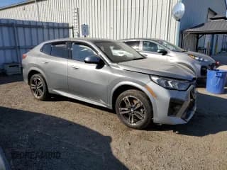✅ 2024 BMW X2 xDrive28i • VIN: WBX63GM0XR5018870 • Лот: 90241605. Опубликован ранее на Copart с пробегом Не указан. Бесплатный доступ к архиву аукционных продаж из США и подробный отчёт об истории автомобиля на DreamBid. Изображение 4.