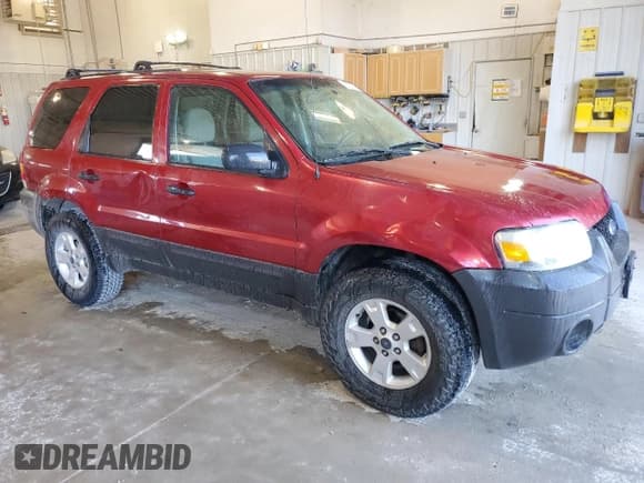 ✅ 2007 Ford Escape XLT • VIN: 1FMYU93Z77KA76279 • Lot: 73337364. Wystawiony na Copart z przebiegiem 266 196 mil. Bezpłatny archiwum sprzedaży aukcyjnych z USA i szczegółowy raport historii pojazdu na DreamBid. Zdjęcie 4.