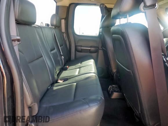 ✅ 2013 Chevrolet Silverado 2500HD LTZ • VIN: 1GC2KYE87DZ165996 • Lot: 92822315. Listed on Copart with 165,197 mi. Free auction sales archive from the USA and detailed vehicle history report at DreamBid. Image 10.