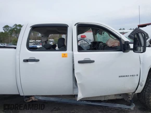 ✅ 2009 Chevrolet Silverado 2500HD LT • VIN: 1GCHC53679F116961 • Lot: 41330365. Listed on IAAI with Not provided. Free auction sales archive from the USA and detailed vehicle history report at DreamBid. Image 13.