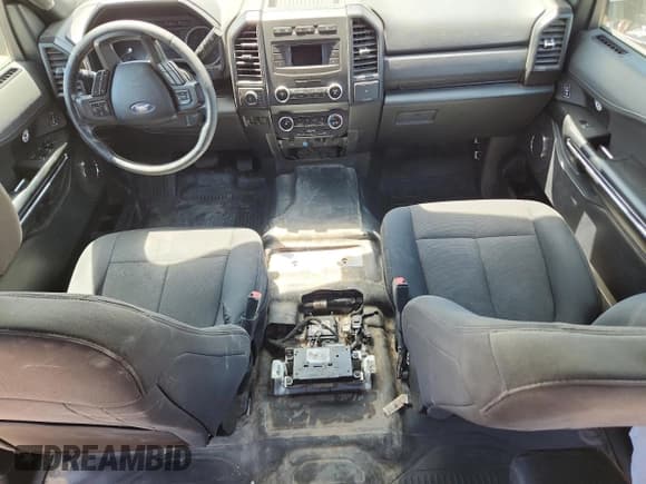 ✅ 2020 Ford Expedition XL • VIN: 1FMJU1GTXLEA04087 • Lot: 64584485. Listed on Copart with Not provided. Free auction sales archive from the USA and detailed vehicle history report at DreamBid. Image 8.