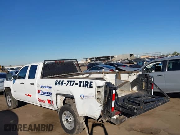 ✅ 2018 Chevrolet Silverado 2500HD Work Truck • VIN: 1GC2CUEG0JZ292906 • Lot: 43606831. Listed on IAAI with 163,085 mi. Free auction sales archive from the USA and detailed vehicle history report at DreamBid. Image 6.