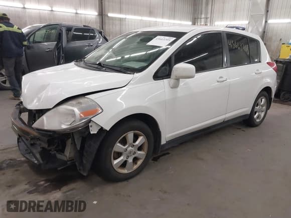 ✅ 2008 Nissan Versa S • VIN: 3N1BC13E68L390147 • Лот: 43663205. Опубликован ранее на IAAI с пробегом 91 637 миль. Бесплатный доступ к архиву аукционных продаж из США и подробный отчёт об истории автомобиля на DreamBid. Изображение 2.