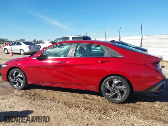 ✅ 2025 Hyundai Elantra SEL Convenience • VIN: KMHLS4DG3SU904387 • Лот: 43911292. Опубликован ранее на IAAI с пробегом 35 129 миль. Бесплатный доступ к архиву аукционных продаж из США и подробный отчёт об истории автомобиля на DreamBid. Изображение 14.