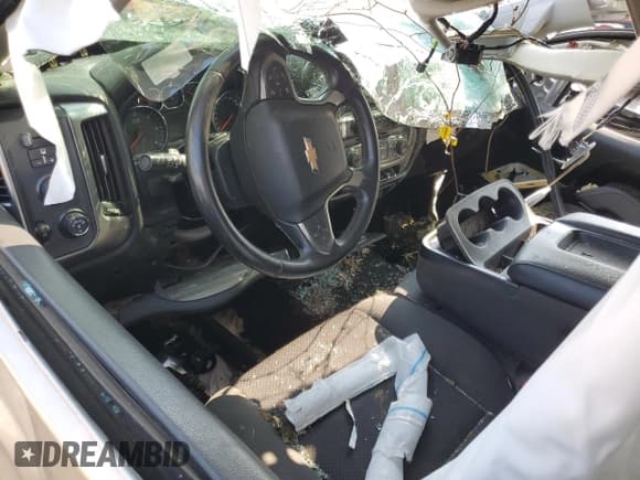 ✅ 2015 Chevrolet Silverado 2500HD LT • VIN: 1GC1KVEG0FF111137 • Lot: 59334755. Wystawiony na Copart z przebiegiem Nie podano. Bezpłatny archiwum sprzedaży aukcyjnych z USA i szczegółowy raport historii pojazdu na DreamBid. Zdjęcie 8.