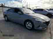 2022 Hyundai Elantra SE z VIN KMHLL4AG5NU349903, wystawiony jako Copart lot #85193945 z przebiegiem 44 439 mil mil oraz Szkoda całkowita • Salvage title. Historia ofert i sprzedaży dostępna na DreamBid. Obrazek 4.