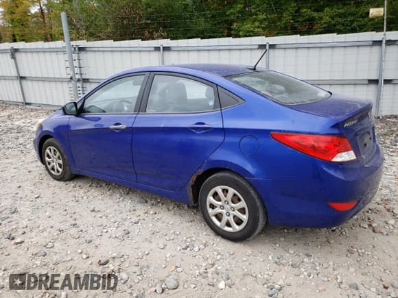 ✅ 2013 Hyundai Accent GLS • VIN: KMHCT4AE1DU369840 • Лот: 72235494. Опубликован ранее на Copart с пробегом 166 881 миль. Бесплатный доступ к архиву аукционных продаж из США и подробный отчёт об истории автомобиля на DreamBid. Изображение 2.