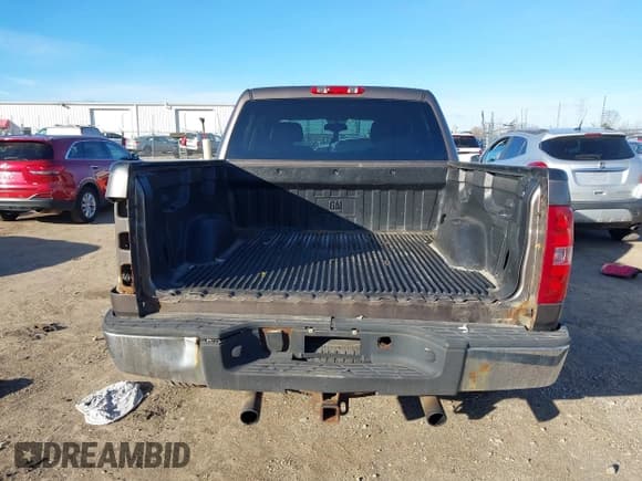 ✅ 2007 Chevrolet Silverado 1500 1LT • VIN: 2GCEK13M471701319 • Lot: 43810536. Listed on IAAI with 173,936 mi. Free auction sales archive from the USA and detailed vehicle history report at DreamBid. Image 19.
