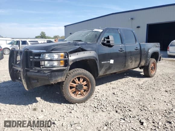 ✅ 2013 Chevrolet Silverado 2500HD LTZ • VIN: 1GC1KYC81DF195074 • Lot: 81772875. Wystawiony na Copart z przebiegiem 257 121 mil. Bezpłatny archiwum sprzedaży aukcyjnych z USA i szczegółowy raport historii pojazdu na DreamBid. Zdjęcie 1.