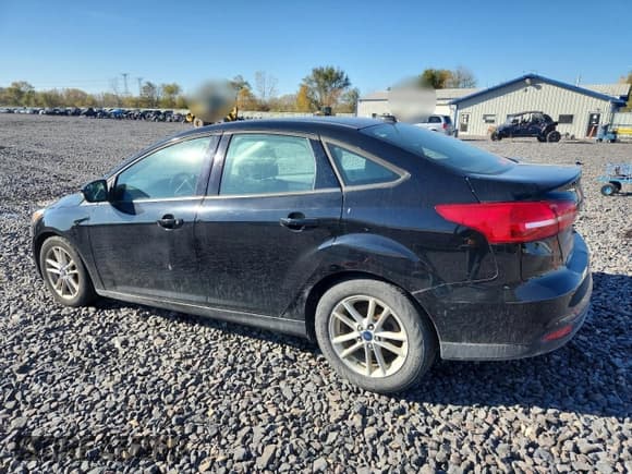 ✅ 2018 Ford Focus SE • VIN: 1FADP3FE7JL210442 • Lot: 90949905. Listed on Copart with 85,690 mi. Free auction sales archive from the USA and detailed vehicle history report at DreamBid. Image 2.
