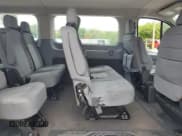 ✅ 2017 Ford Transit XL • VIN: 1FBZX2ZMXHKB12894 • Lot: 66278195. Wystawiony na Copart z przebiegiem 75 199 mil. Bezpłatny archiwum sprzedaży aukcyjnych z USA i szczegółowy raport historii pojazdu na DreamBid. Zdjęcie 11.