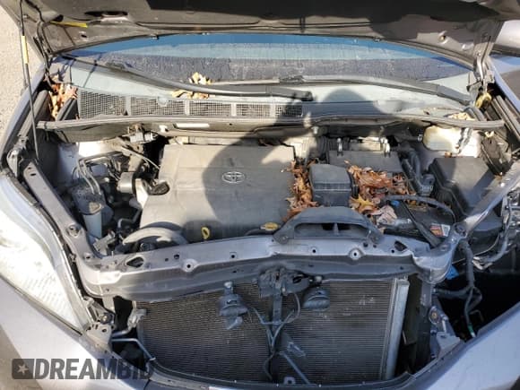 ✅ 2014 Toyota Sienna LE • VIN: 5TDKK3DC1ES521838 • Lot: 91239805. Listed on Copart with 139,460 mi. Free auction sales archive from the USA and detailed vehicle history report at DreamBid. Image 12.