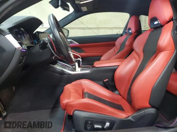 ✅ 2021 BMW M4 Competition • VIN: WBS33AZ08MCH56513 • Lot: 84607785. Wystawiony na Copart z przebiegiem 26 614 mil. Bezpłatny archiwum sprzedaży aukcyjnych z USA i szczegółowy raport historii pojazdu na DreamBid. Zdjęcie 7.