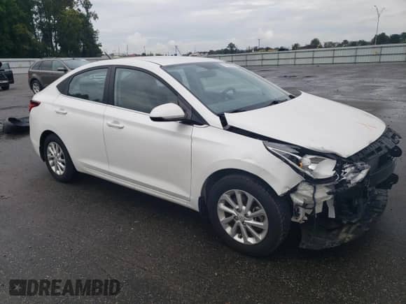 2019 Hyundai Accent SE z VIN 3KPC24A35KE055030, wystawiony jako Copart lot #71109043 z przebiegiem 48 148 mil mil oraz . Historia ofert i sprzedaży dostępna na DreamBid. Obrazek 4.