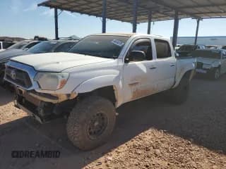 ✅ 2015 Toyota Tacoma • VIN: 5TFLU4EN3FX128083 • Lot: 90639375. Wystawiony na Copart z przebiegiem 217 413 mil. Bezpłatny archiwum sprzedaży aukcyjnych z USA i szczegółowy raport historii pojazdu na DreamBid. Zdjęcie 1.