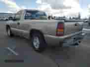 2000 Chevrolet Silverado 1500 LS with VIN 1GCEC14V0YZ367531, listed as a Copart auction lot 81924695 with 165,110 mi miles and Salvage title. Bid and sale history available at DreamBid. Image 2.