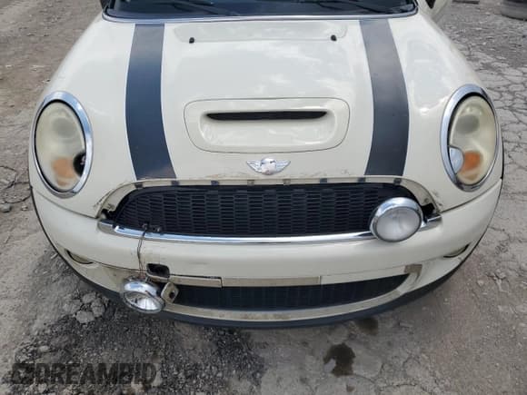 ✅ 2007 MINI Hardtop S • VIN: WMWMF735X7TV31390 • Lot: 66216415. Listed on Copart with 127,399 mi. Free auction sales archive from the USA and detailed vehicle history report at DreamBid. Image 11.