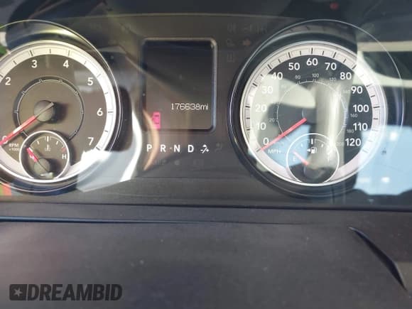 ✅ 2017 Ram 1500 Express • VIN: 1C6RR6FG5HS846913 • Lot: 43646692. Wystawiony na IAAI z przebiegiem 176 638 mil. Bezpłatny archiwum sprzedaży aukcyjnych z USA i szczegółowy raport historii pojazdu na DreamBid. Zdjęcie 7.