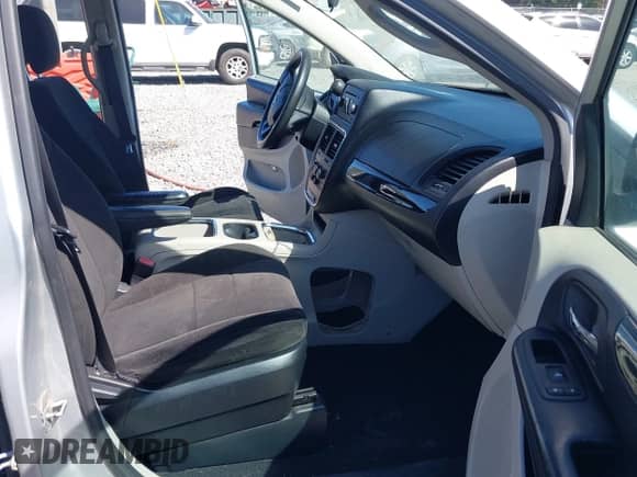 2012 Dodge Grand Caravan SXT z VIN 2C4RDGCG3CR196667, wystawiony jako IAAI lot #43337805 z przebiegiem 167 558 mil mil oraz . Historia ofert i sprzedaży dostępna na DreamBid. Obrazek 5.