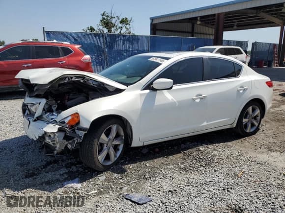 ✅ 2014 Acura ILX Premium • VIN: 19VDE1F5XEE000350 • Lot: 57041145. Listed on Copart with 124,079 mi. Free auction sales archive from the USA and detailed vehicle history report at DreamBid. Image 1.