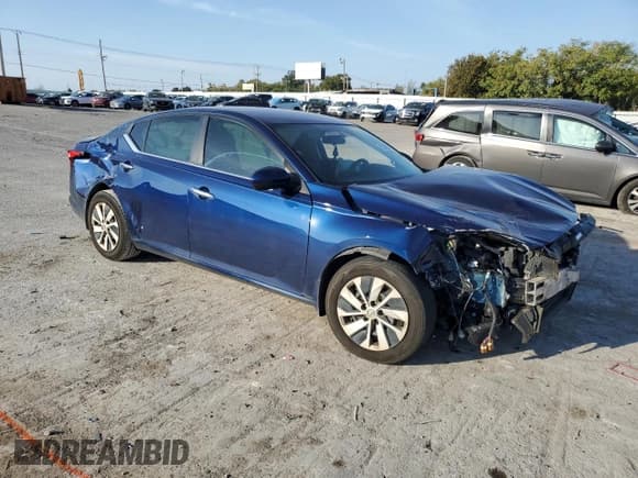 ✅ 2019 Nissan Altima S • VIN: 1N4BL4BV5KN317087 • Лот: 82684795. Опубликован ранее на Copart с пробегом 103 149 миль. Бесплатный доступ к архиву аукционных продаж из США и подробный отчёт об истории автомобиля на DreamBid. Изображение 4.